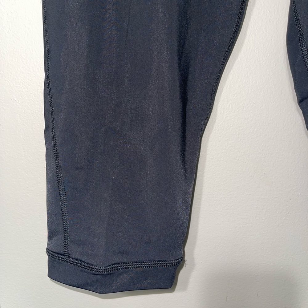 Women's Adidas Climalite Capris Size Medium - Picture 5 of 16